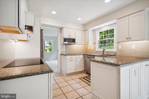 14120 Beechvue Ln, Silver Spring, MD 20906 photo 10