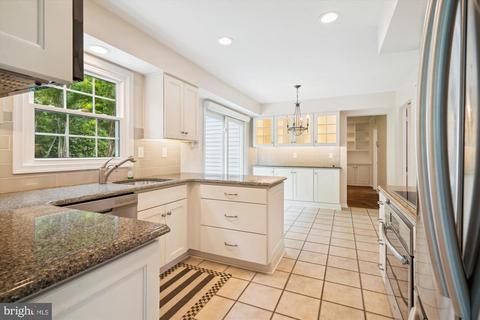 14120 Beechvue Ln, Silver Spring, MD 20906 photo 11