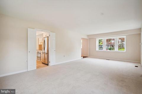 14120 Beechvue Ln, Silver Spring, MD 20906 photo 7