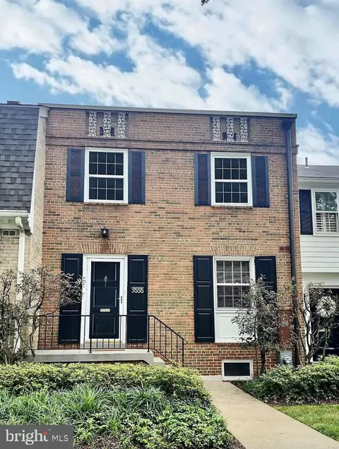 3555 Hamlet Pl #303, Chevy Chase, MD 20815