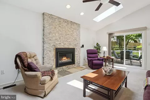 15 Middlebridge Ct, Silver Spring, MD 20906 photo 12