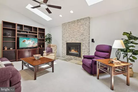 15 Middlebridge Ct, Silver Spring, MD 20906 photo 11