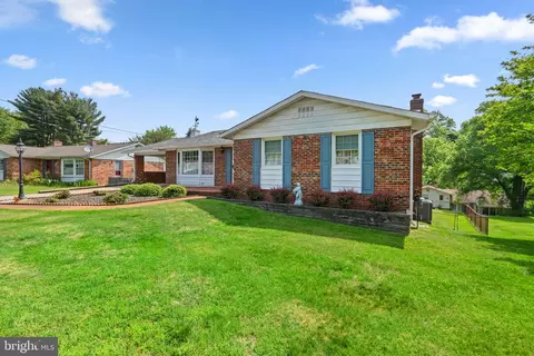 12813 Bluet Ln, Silver Spring, MD 20906 photo 2