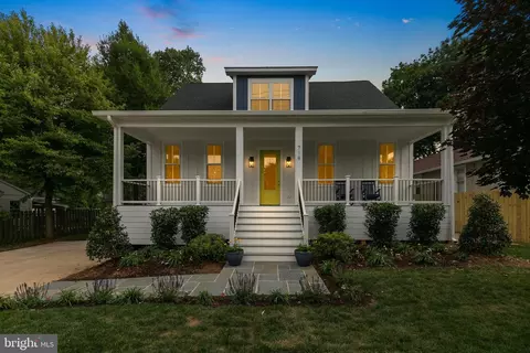 719 Maple Ave, Rockville, MD 20850