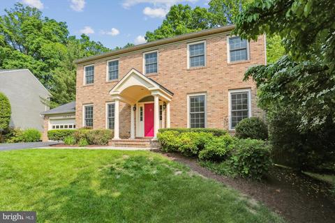 18173 Darnell Dr, Olney, MD 20832