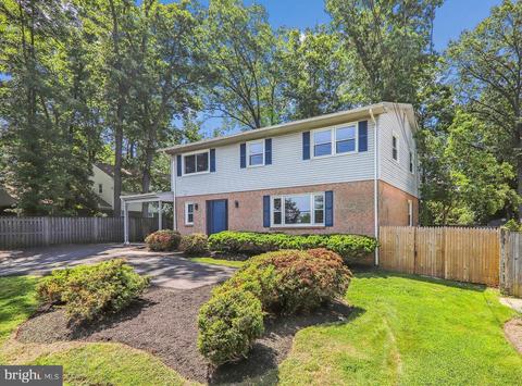 8604 Tuckerman Ln, Potomac, MD 20854