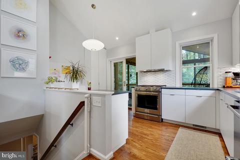 10709 Malone St, Silver Spring, MD 20902 photo 10