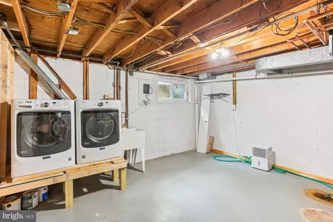 11805 Kemp Mill Rd, Silver Spring, MD 20902 photo 68