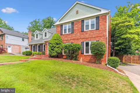 11805 Kemp Mill Rd, Silver Spring, MD 20902 photo 4