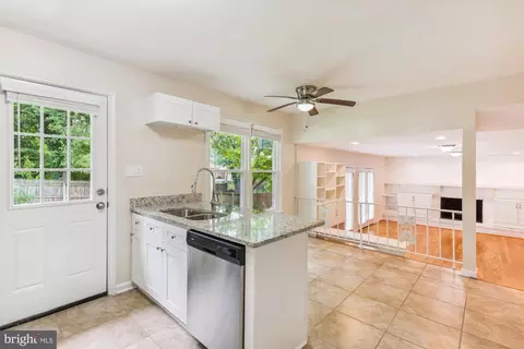 11805 Kemp Mill Rd, Silver Spring, MD 20902 photo 28