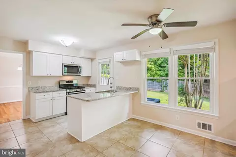 11805 Kemp Mill Rd, Silver Spring, MD 20902 photo 30