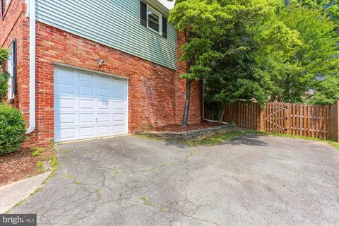 11805 Kemp Mill Rd, Silver Spring, MD 20902 photo 9