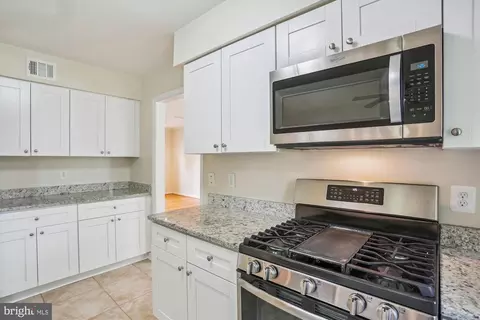 11805 Kemp Mill Rd, Silver Spring, MD 20902 photo 27