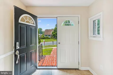 11805 Kemp Mill Rd, Silver Spring, MD 20902 photo 12