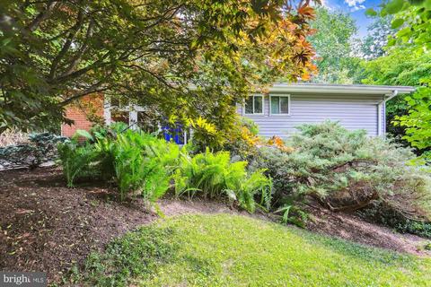 222 Hillsboro Dr, Silver Spring, MD 20902