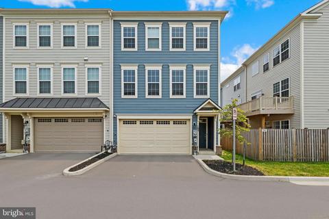 105 Travilah Crest Ter, Rockville, MD 20850