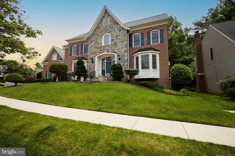 1017 Heartfields Dr, Silver Spring, MD 20904 photo 2