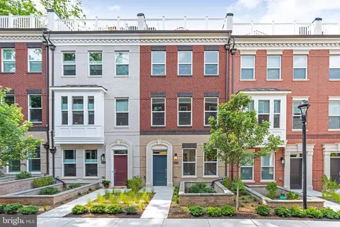 10244 Grosvenor, North Bethesda, MD 20852