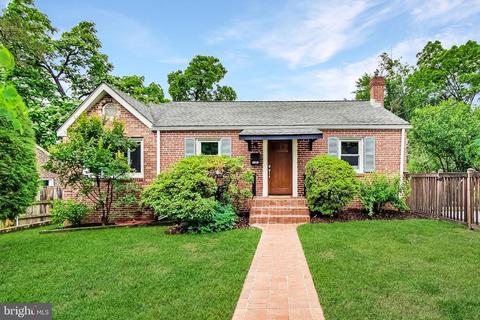 6608 Gude Ave, Takoma Park, MD 20912