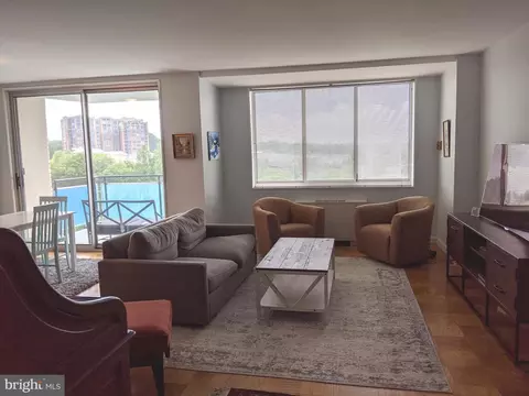 10401 Grosvenor Pl #915, Rockville, MD 20852