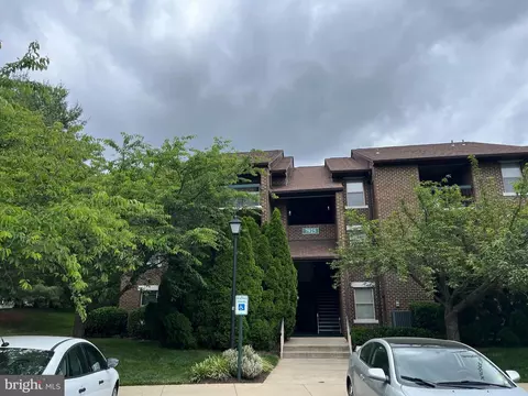 7925 Coriander Dr #301, Gaithersburg, MD 20879