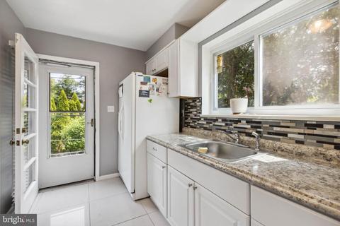 10038 Renfrew Rd, Silver Spring, MD 20901 photo 7