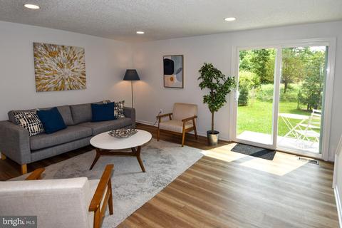 9411 Lost Trail Way, Potomac, MD 20854