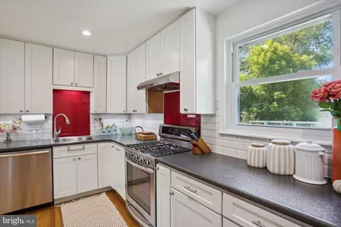 903 Kerwin Rd, Silver Spring, MD 20901 photo 14