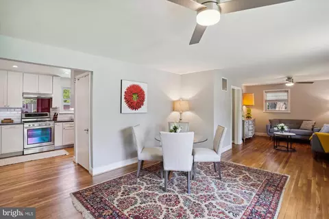 903 Kerwin Rd, Silver Spring, MD 20901 photo 6