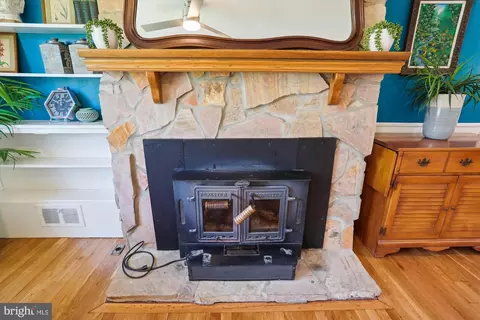 903 Kerwin Rd, Silver Spring, MD 20901 photo 5