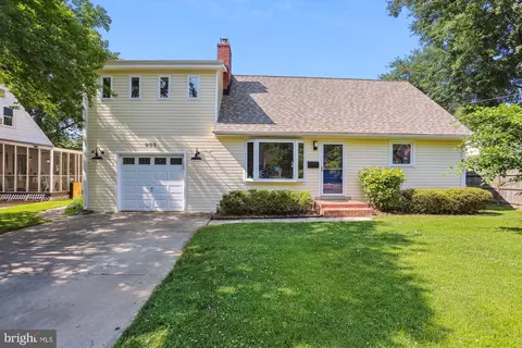 903 Kerwin Rd, Silver Spring, MD 20901