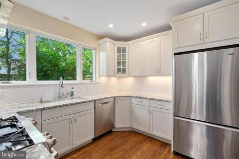 1516 Live Oak Dr, Silver Spring, MD 20910 photo 9