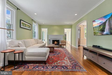1516 Live Oak Dr, Silver Spring, MD 20910 photo 3