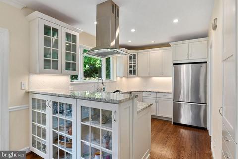 1516 Live Oak Dr, Silver Spring, MD 20910 photo 8