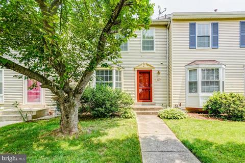 7605 Moccasin Ln, Derwood, MD 20855