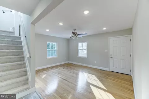 4208 Garrett Park Rd, Silver Spring, MD 20906 photo 3