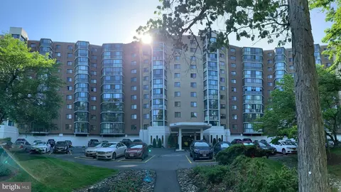 15101 Interlachen Dr #1-312, Silver Spring, MD 20906
