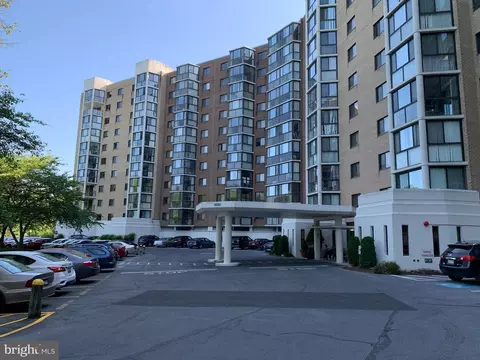 15101 Interlachen Dr #1-312, Silver Spring, MD 20906 photo 13