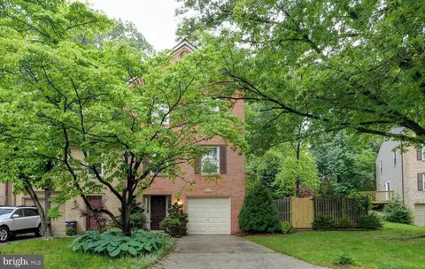 917 Wild Forest Dr, Gaithersburg, MD 20879