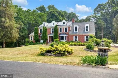 17639 Charity Ln, Germantown, MD 20874
