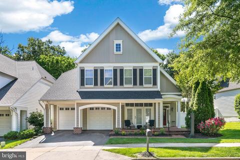 17702 Hidden Garden Ln, Ashton, MD 20861