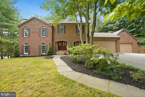 14735 Carona Dr, Silver Spring, MD 20905