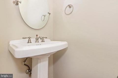 1101 Windmill Ln, Silver Spring, MD 20905 photo 24