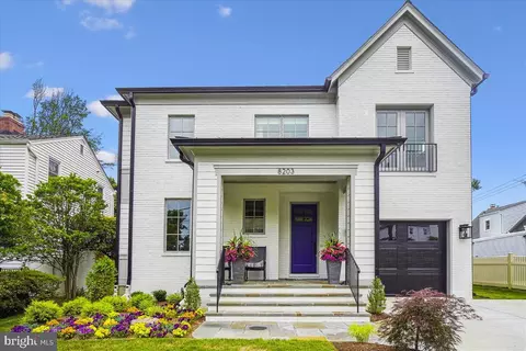8203 Maple Ridge Rd, Bethesda, MD 20814