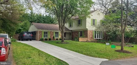 10701 Montrose Ave, Garrett Park, MD 20896