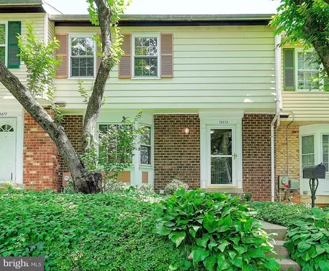 18613 Chickadee Ln, Gaithersburg, MD 20879