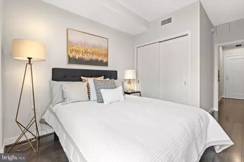 1320 Fenwick Ln #702, Silver Spring, MD 20910 photo 13