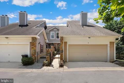 1 Tindal Springs Ct, Montgomery Village, MD 20886