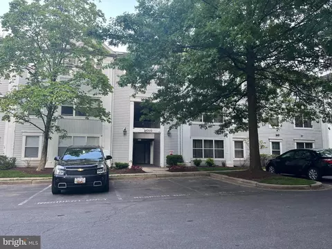 14203 Woolen Oak Ct #10-31, Silver Spring, MD 20906