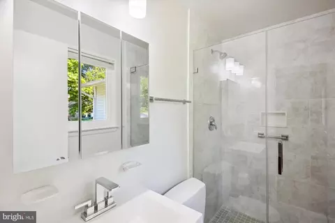 103 Claybrook Dr, Silver Spring, MD 20902 photo 15